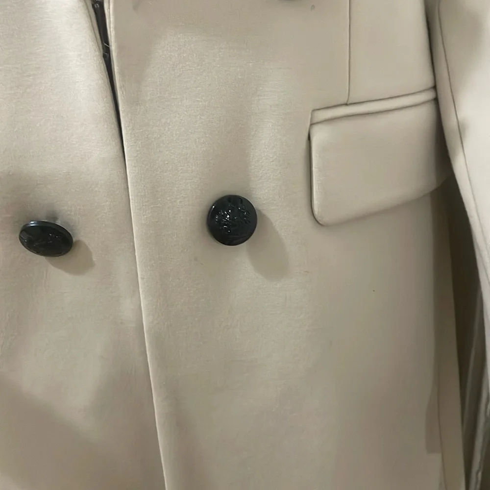 T TAHARI Chic Double-Breasted Blazer